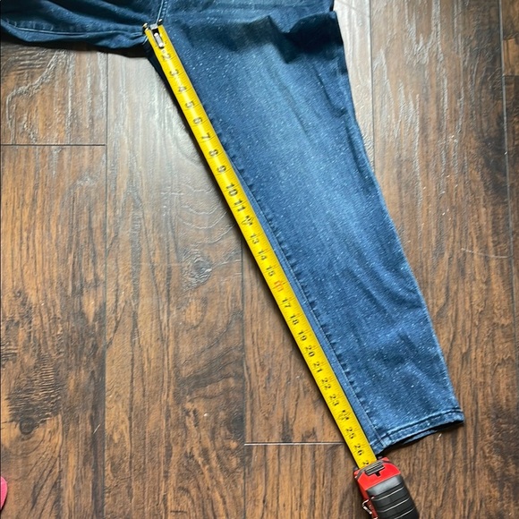 Judy Blue Relaxed Fit SZ 15/32 Paint Splatter Jeans - Picture 9 of 9